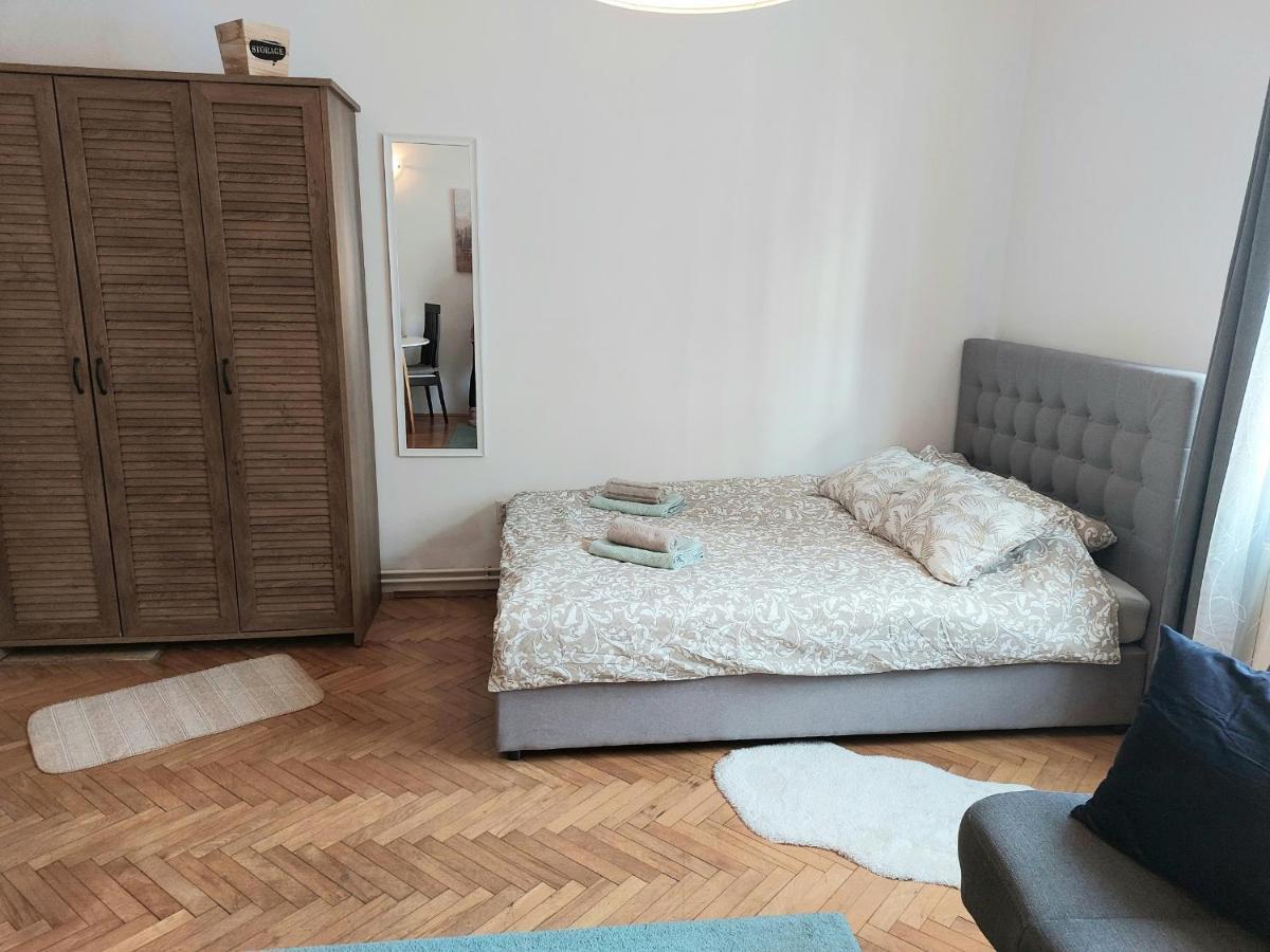 Gm Apartment, Free Private Parking ซาเกร็บ ภายนอก รูปภาพ